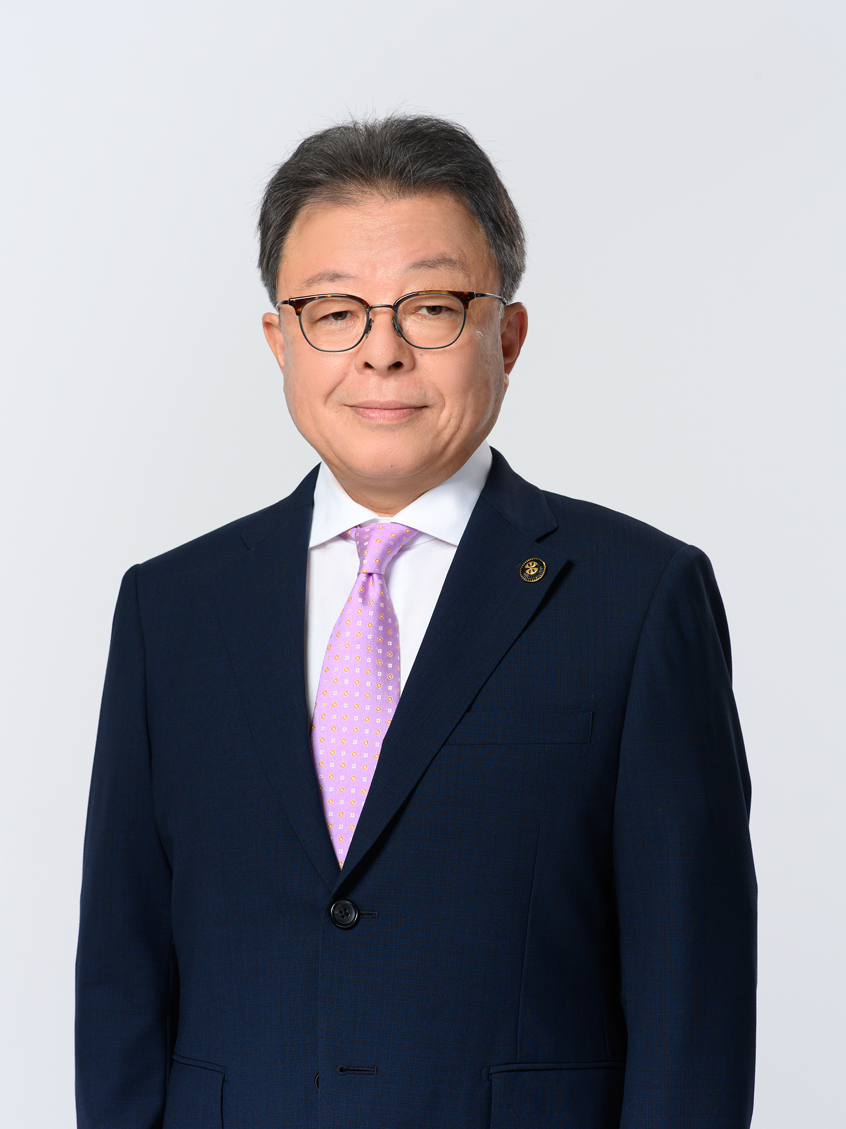 山田 賢一